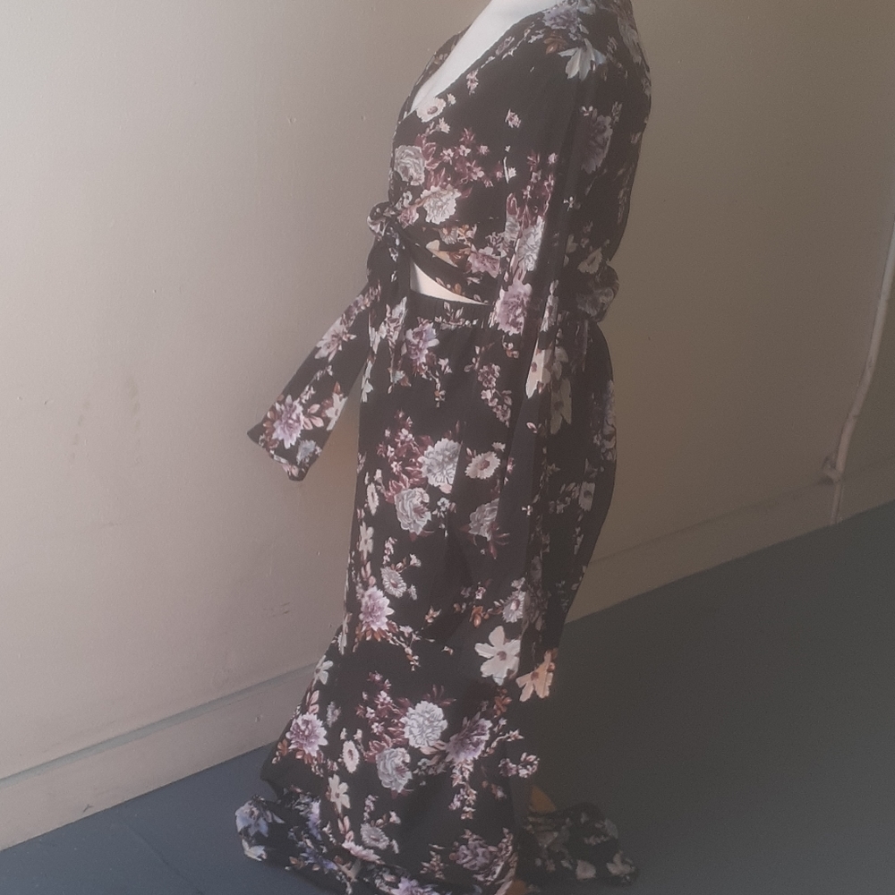 Boohoo Pink Floral Crop Top Plunge V Long skirt 6 - Picture 3 of 6